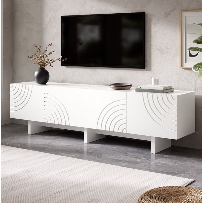Meuble TV blanc 170 cm à 4 portes avec façades en relief motif arc et passe-câbles arrière