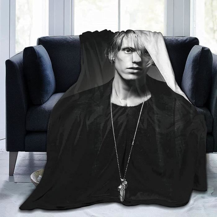 Jamie Campbell Bower chaud