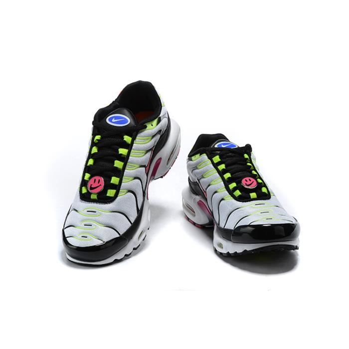 have a nike day air max plus