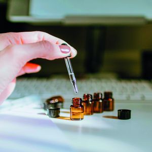 COFFRET SÉJOUR Smartbox - Atelier de création de parfum pour 2 da