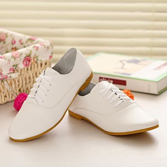 chaussures blanches plates