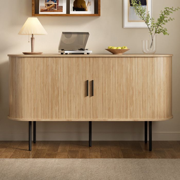 Buffet 140 cm 2 portes coulissantes Buffet bas de salon Poignées en aluminium et pieds en fer Buffet moderne MDF Bois
