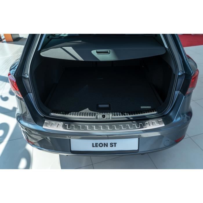 Protection de seuil de coffre chargement pour Seat Leon 3 III ST X-Perience 10/2014- [Argent brossé]