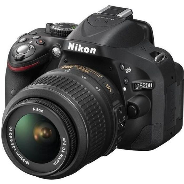 Appareil photo numérique NIKON D5200 - Noir - Capteur CMOS 24,1 mégapixels - Objectif AF-S DX VR II 18-55 mm