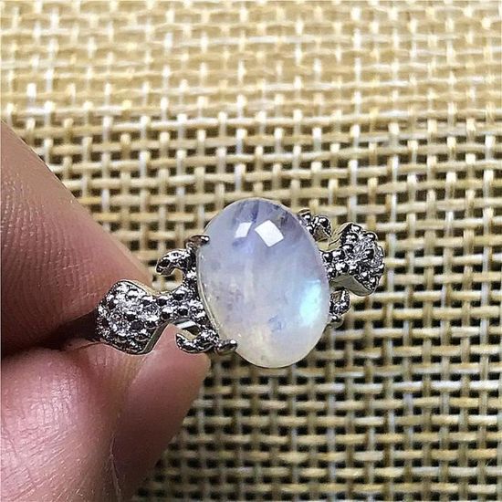 Bague pierre de lune bleue 2025