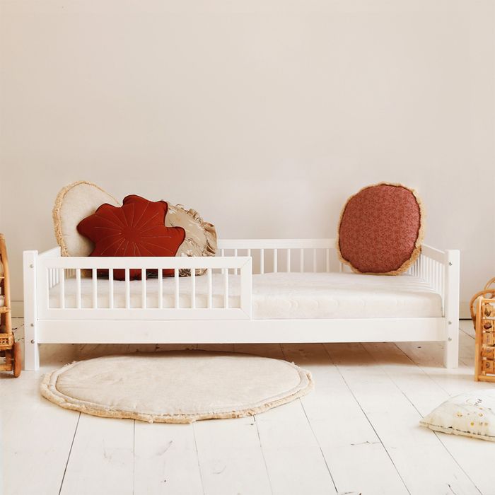 Lit avec barrières Petits meubles - Adèle - 199 x 99 x 43cm - Bois naturel Lit avec barrières Petits meubles - Adèle - 199 x 99 x 43cm - Bois naturel