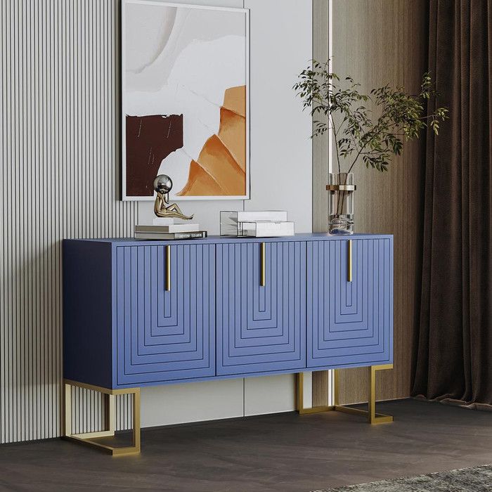 Buffet salon à 3 portes avec étagères réglables portes darmoire en U poignées en métal et une base pour la salle à manger