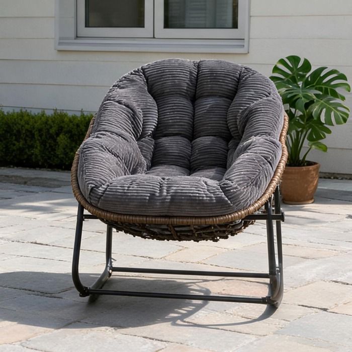 Fauteuil à bascule en rotin synthétique classique gris structure acier pour véranda patio ou salon