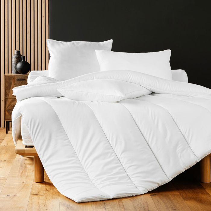 CDaffaires Couette 2 personnes 220 x 240 cm 400 grammes polyester anti acarien premium