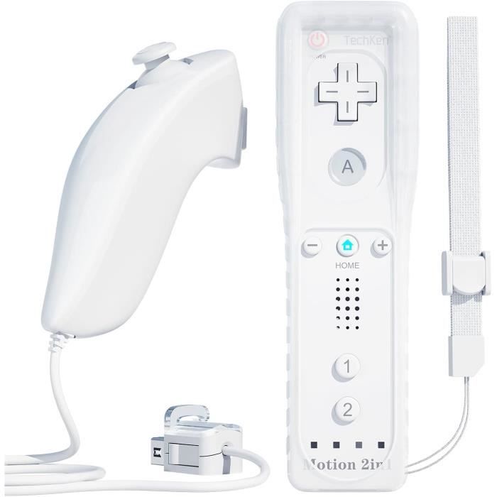 Troc Echange Console Wii avec 3 manettes, 3 nunchuck, 3 volants sur