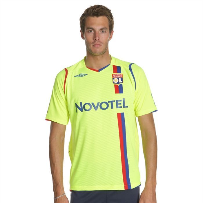 Maillot Vintage Umbro Taille XL – Football Ancien Avec Dos N°11 Et Motifs Peints