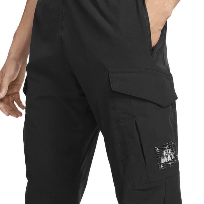 Pantalon de survetement Nike Sportswear Air Max Cargo Ref. DO7240 010. Couleur Noir. Details. Taille elastique avec cordon de Noir Cdiscount Pret a Porter