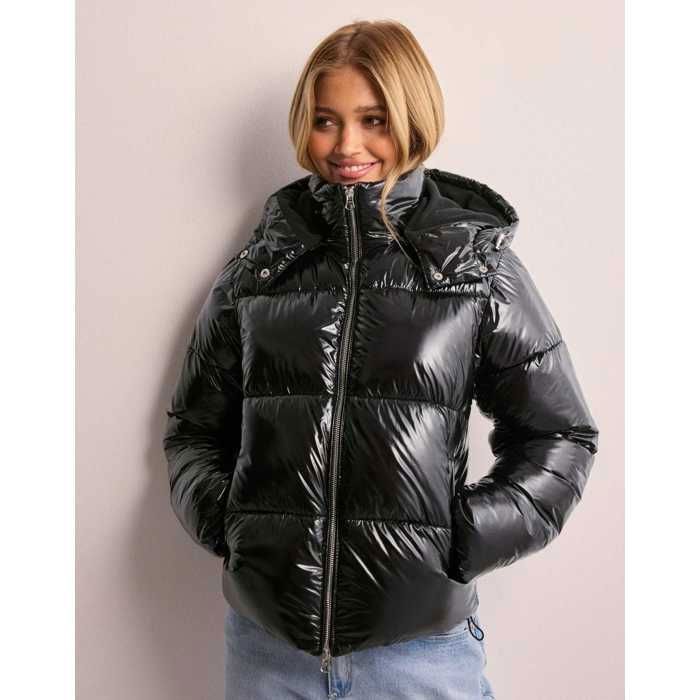 Veste matelassée épaisse à capuche longue brillante pour femme oneritea