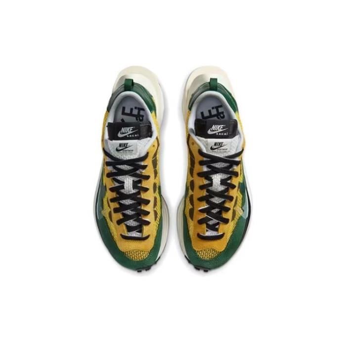 sacai x nike vaporwaffle tour yellow stadium green