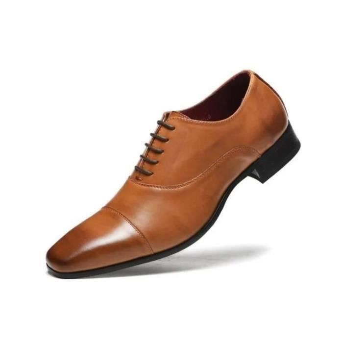 Richelieu Full Brogue en daim marron – Élégance classique pour homme