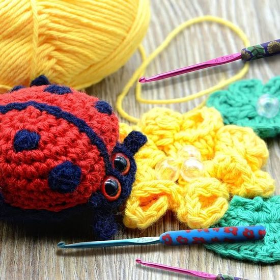 9 Crochets à Tricoter En Aluminium - Taille 2-6mm Avec Poignée Caoutchoch Confortable