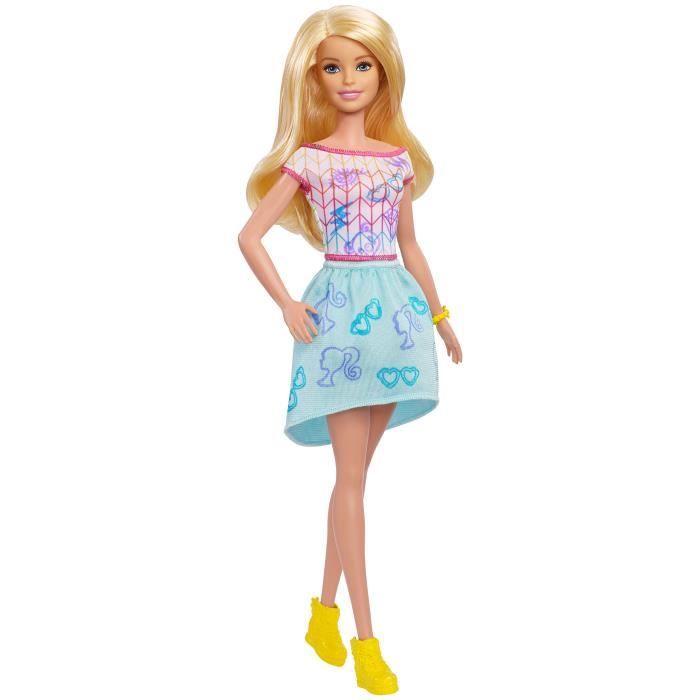 Barbie loves crayola hotsell