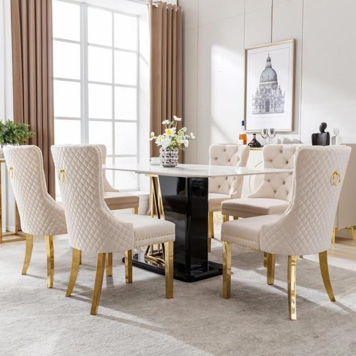 Chaise de salle à manger - KOMHTOM - Modèle luxe capitonné - Velours beige - Pieds acier inox doré - Dossier avec heurtoir Chaise de salle à manger - KOMHTOM - Modèle luxe capitonné - Velours beige - Pieds acier inox doré - Dossier avec heurtoir
