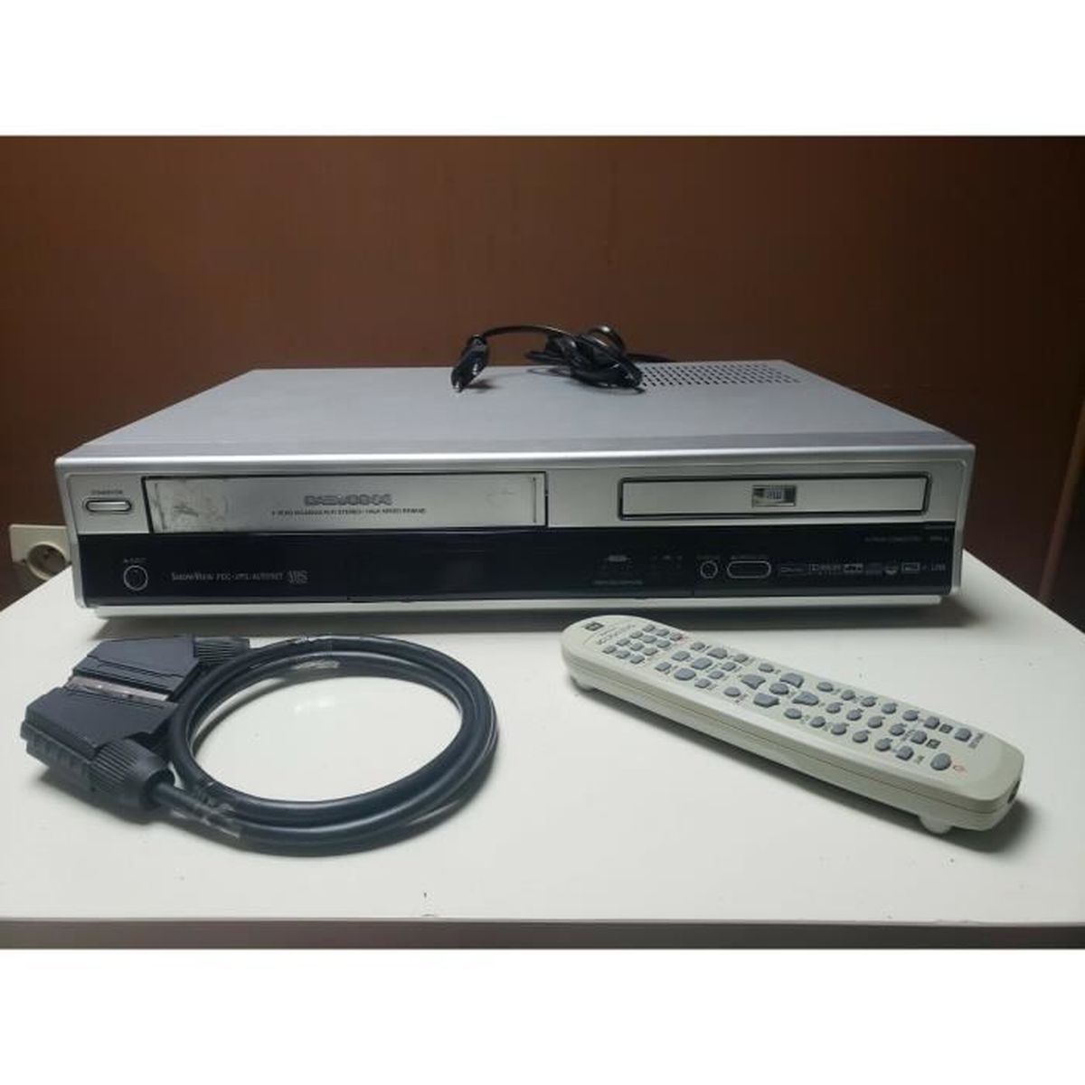 COMBINE DAEWOO DFX6705S GRAVEUR DVD LECTEUR ENREGISTREUR