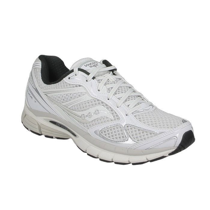 Basket running lifestyle Saucony blanche au mesh respirant et technologie ProGrid — disponible chez Gasoil Footwear Bruxelles Basket running lifestyle Saucony blanche au mesh respirant et technologie ProGrid — disponible chez Gasoil Footwear Bruxelles