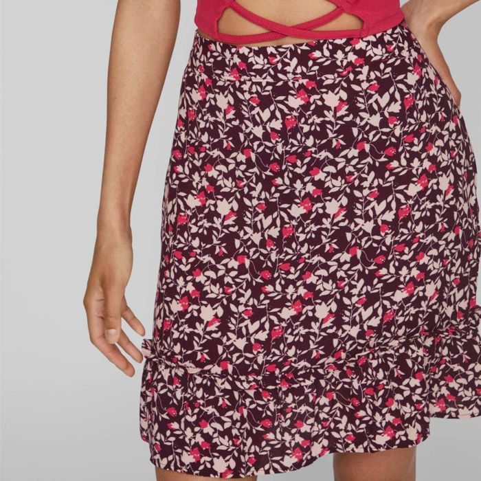 Jupe fluide courte imprimee floral 14087640 3815 Femme VILA Bordeaux Cdiscount Pret a Porter