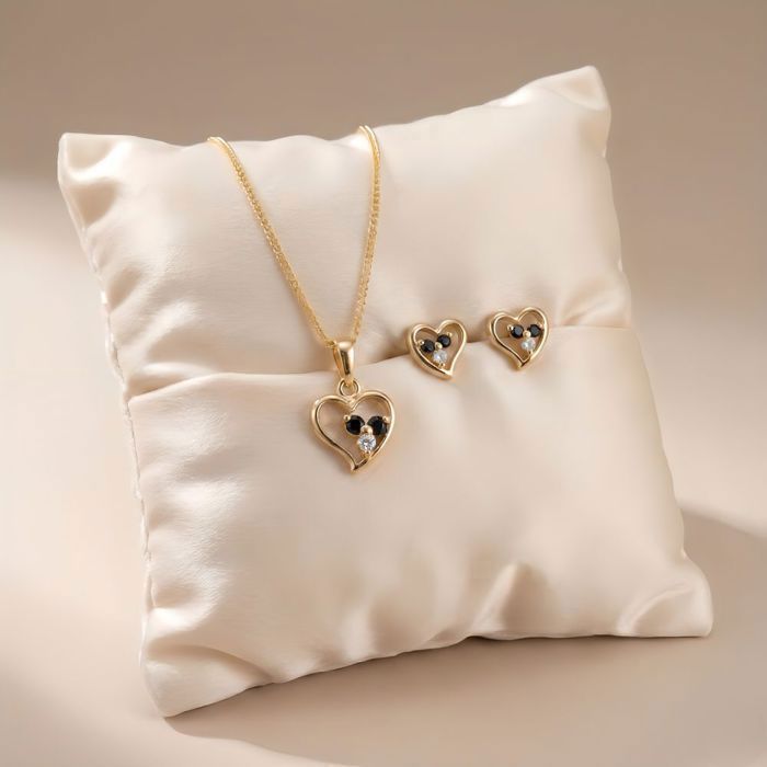 Lot De 4 Bijoux En Strass Plaqué Or - Collier, Boucles D'oreilles, Bracelet ? - Neuf Sans Emballage - Chine