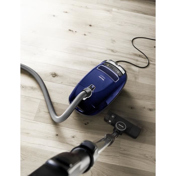 MIELE Complete C3 Parquet Bleu - Aspirateur Traineau Sac - Moteur puissant  - Filtre AirClean+ - Brosse Parquet - 6 modes Nettoyage - Cdiscount  Electroménager