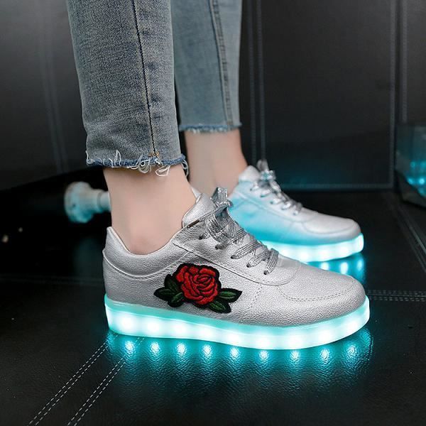 Chaussures enfants,7ipupas-baskets lumineuses pour hommes et filles, 11  couleurs or, Chaussures Led, unisexe, 30-44 ans, nouvelle 0602_matte_silver  - Cdiscount Chaussures