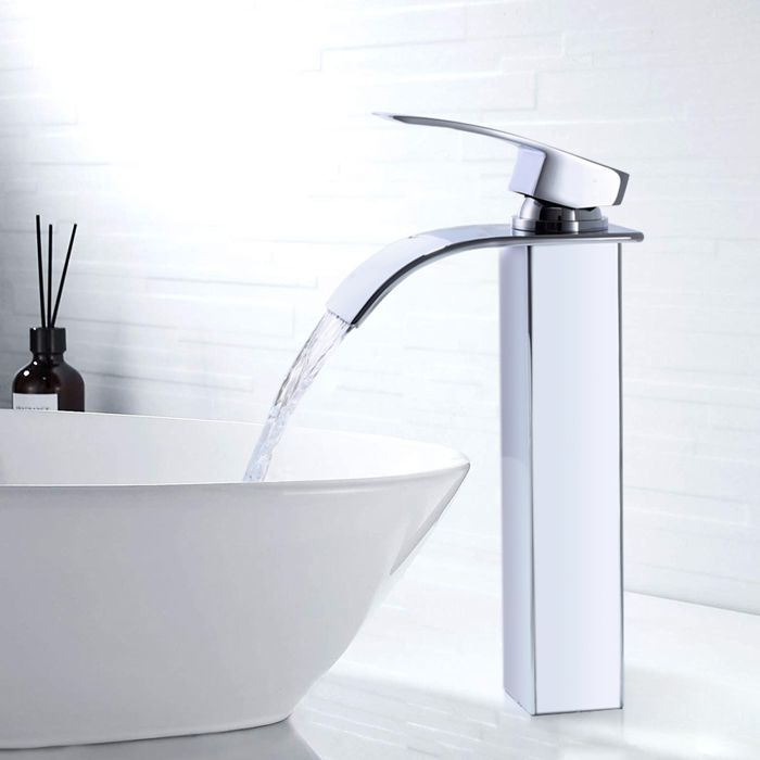 AiHom Robinet Salle Bain Eau Froide Uniquement Robinet Lavabo Surface Chrom/é en Cuivre Durable Robinetterie Lave Mains Cartouche C/éramique Mousseur D/émontable Pratique pour Nettoyer ou Remplacer