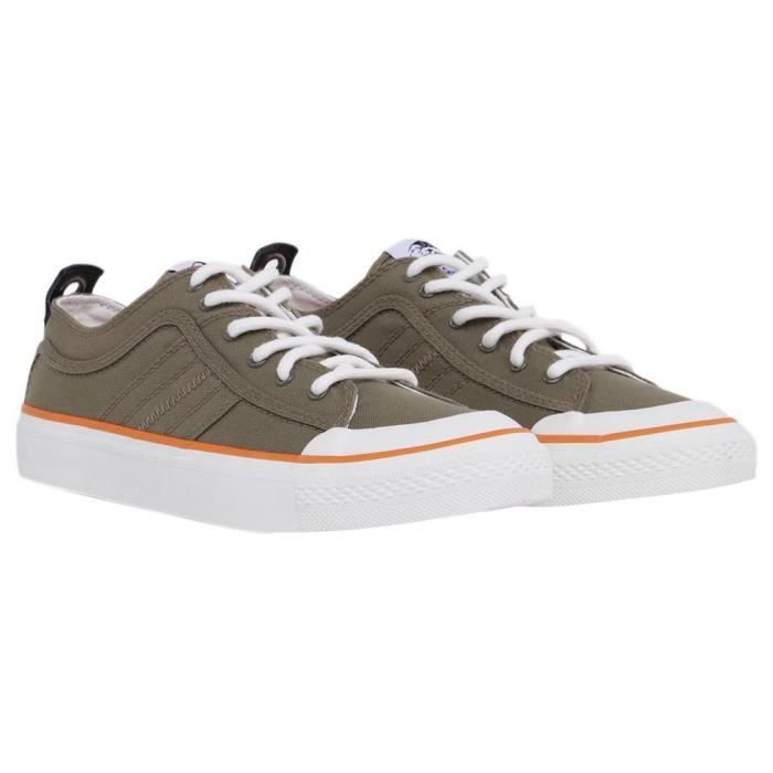 chaussures homme baskets diesel astico logo. sneakers basses avec dessus en toile. le modèle arbore une languette contrastante au ta