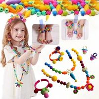 Jeu pour Fille, Kit Perles Bijoux Enfant, DIY Artisanat Création Bracelets Colliers, Loisirs Creatifs Enfant Âgés De 3 À 10 Ans