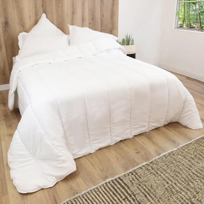 LINANDELLE - Couette blanche synthétique 550gr hiver OLYMPE - Blanc - 240x280 cm