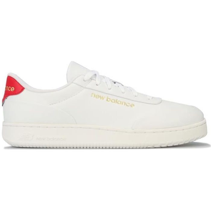 Baskets New Balance Ct Alley Pour Homme En Blanc Et Rouge.