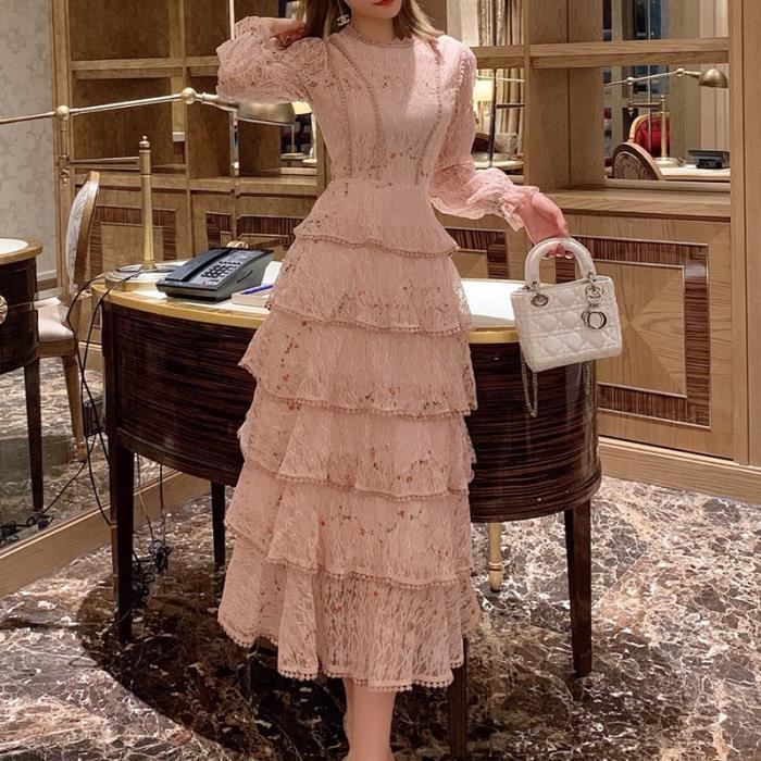 Tenue dentelle femme 2025