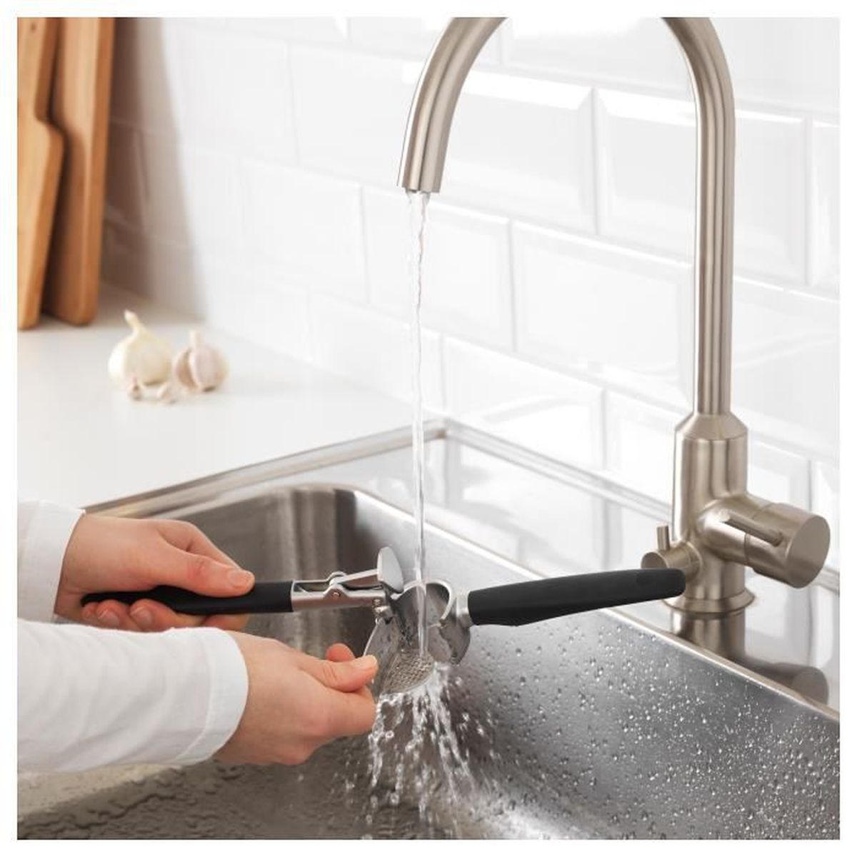 Presse Ail Permet De Presser Les Gousses Sans Les Eplucher Serie 365 Vardefull Ikea Achat Vente Presse Fruit Legume Manuel Presse Ail Permet De Presse Cdiscount
