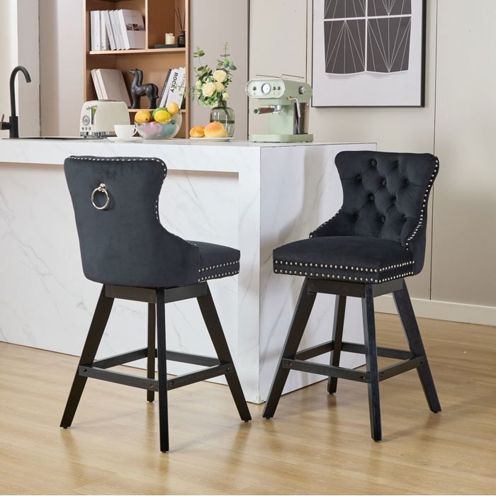 Lot de 2 tabourets de bar pivotants 360° en velours noir dossier capitonné et pieds en hévéa massif