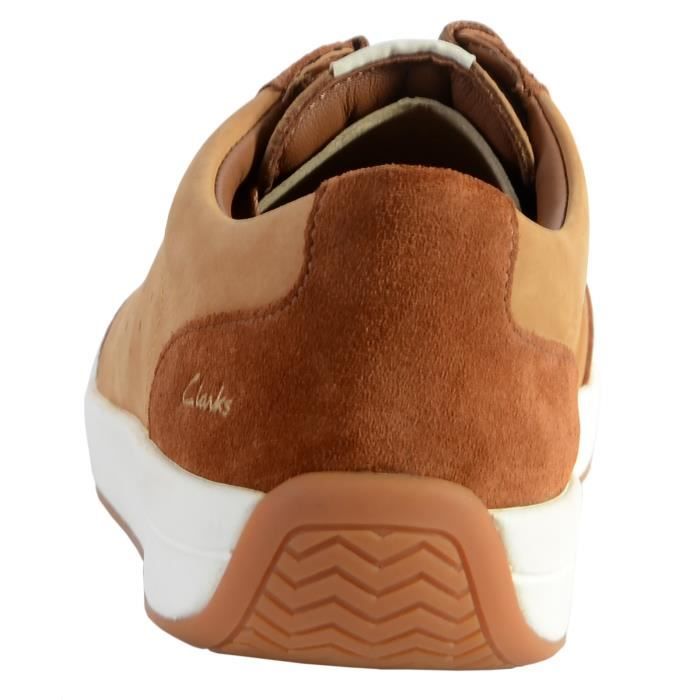 Clarks tennis store