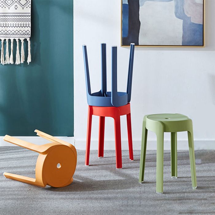 Lot de Tabourets en Plastique - 6 Pièces Durables - BIPLUT - Faciles à Ranger - Utilisation Polyvalente pour Tous les Âges