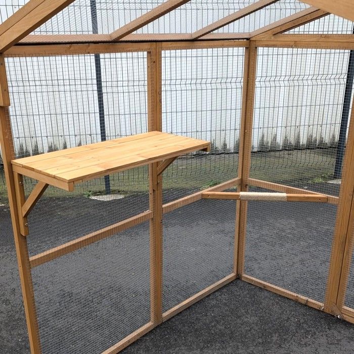 Comparer les prix de Plateforme Avec Pont Sisal En Bois Pour Catio Modulable Chat « Kat'venture »