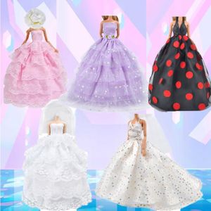 Vêtements & Accessoires de Poupée 35pcs, 5 Robes Chic 5 Tenues 5 Robes de  soirée pour Poupée Fille de 11,5 Pouces - Cdiscount Jeux - Jouets