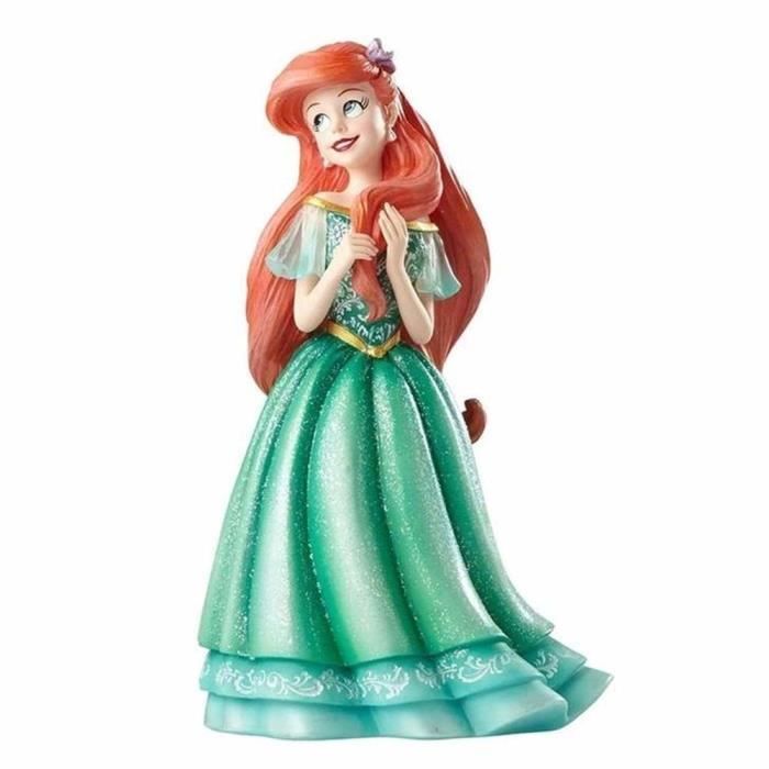 Ariel deals en robe