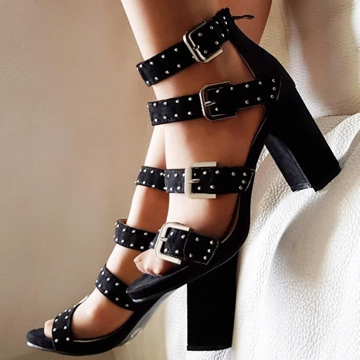 escarpin a boucle