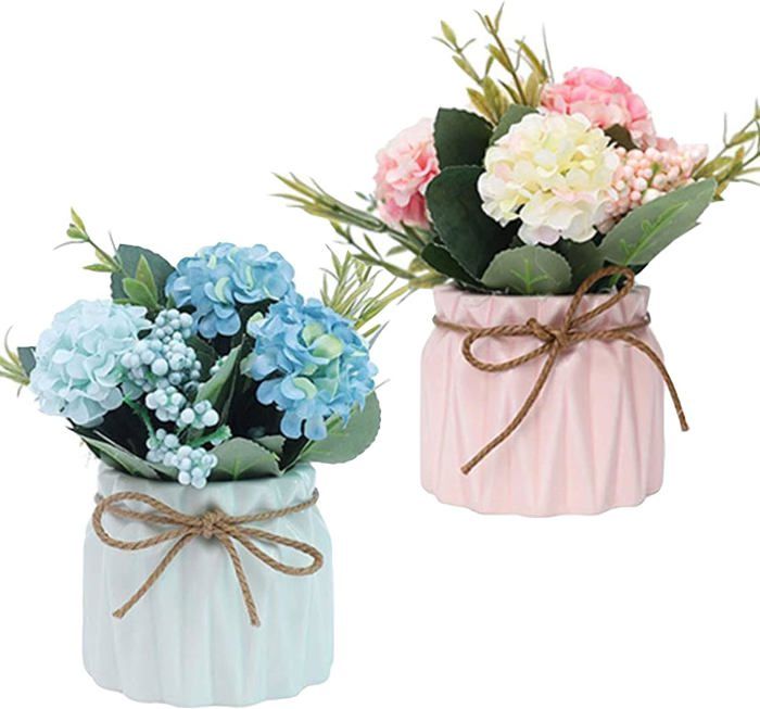 2 PINCES A RIDEAU FEUILLE. BLANC/OR