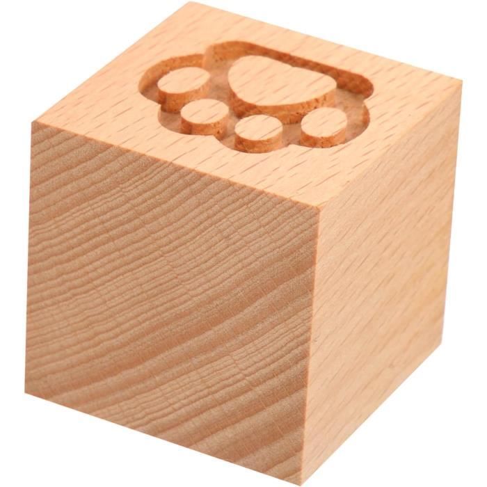 Figurine En Bois Vacillante - Personnage à Pieds Mobiles, Décoration Bureau, Tableau De Bord Voiture, 8x5 Cm