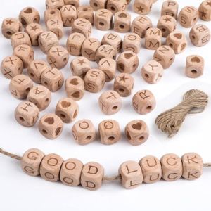 KIT BIJOUX Lot de 72 perles en bois avec lettres de l'alphabe