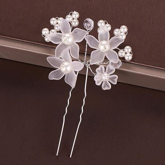 Nouveau Triple coeur argenté avec cristal d'améthyste et strass 3 1/2