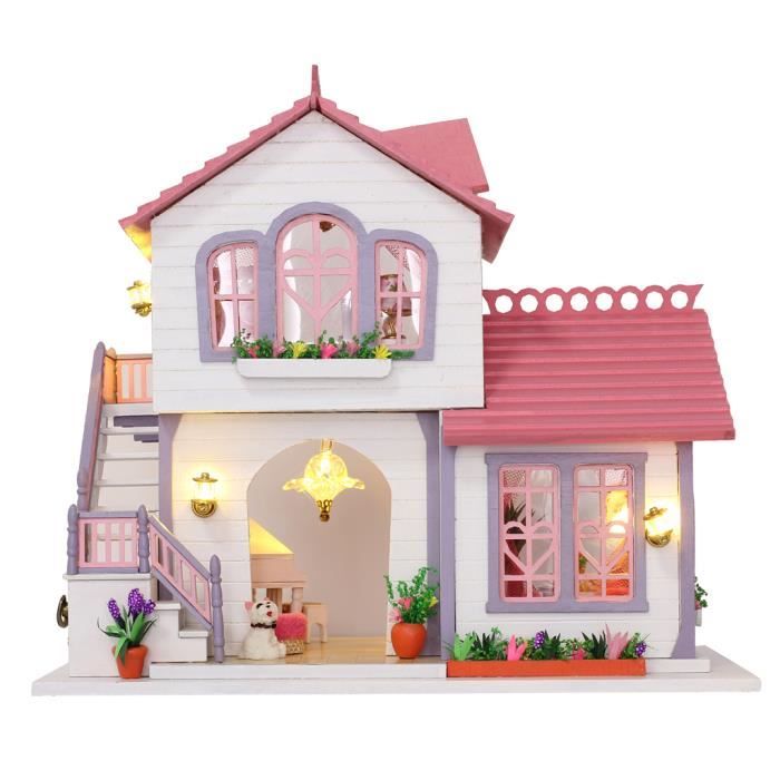 accessoire maison de poupee