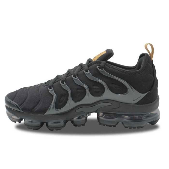 Baskets Nike Air VaporMax Plus Noir Or Homme Lacets Textile Noir Cdiscount Chaussures
