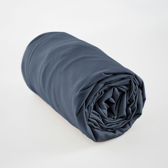 Drap housse 160 x 200 cm en satin de bambou – Salomé Bleu nuit – Bonnet 30 cm