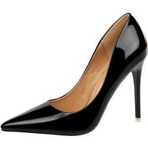 talon aiguille noir vernis